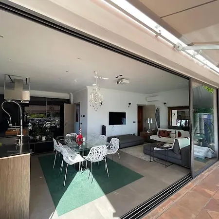 Piscine 5' A Pied Village 4ch + Studio *